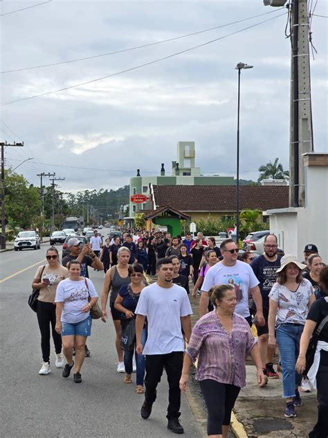 Caminhada Penitencial reúne mais de 100 jovens