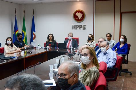 Durante audiência no MPPE Coren PE reforça importância do cumprimento