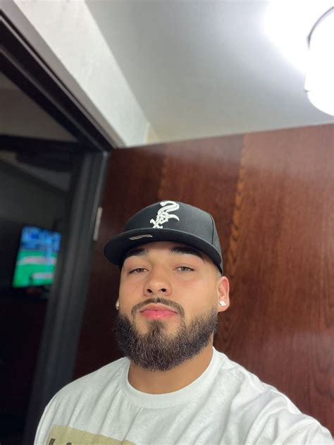 Pin En David Soto Estilo De Hombre Barbas Fotos De Muchachos