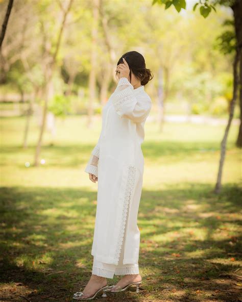 Zoi Hashmi official added a new photo. - Zoi Hashmi official