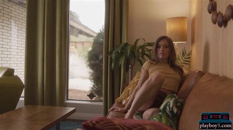 Perfect Ass Petite Katie Kush Striptease FAPCAT