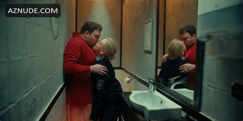 KAK DRUZYA ZAKHARA ZHENILI NUDE SCENES AZNude