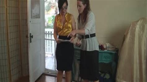 Psycho Realtor Holds An Open House HD MILF GiGi S B Fantasies Clips4sale