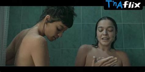 Bella Camero Lesbian Scene In Desnude Tnaflix