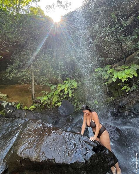 Tiana H Tiana Hotchkiss Tianahester Nude OnlyFans Leaks Fappening FappeningBook