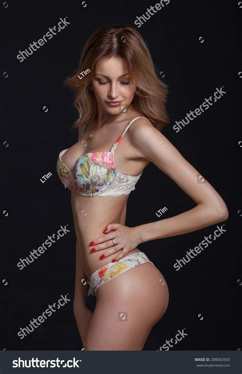 Sexy Beautiful Blonde Woman Perfect Body Stock Photo 288063503 Shutterstock