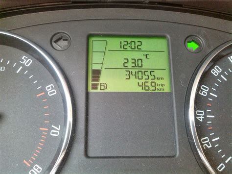 Ноябрь, воу-воу, полегче! — Skoda Fabia Mk2, 1,4 л, 2011 года | прикол ...