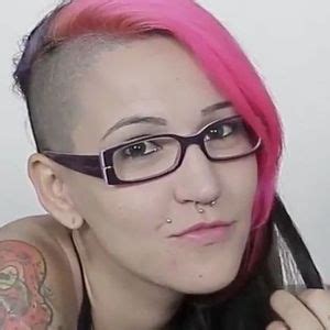 Nicolle Lennox Nude Photo 0002