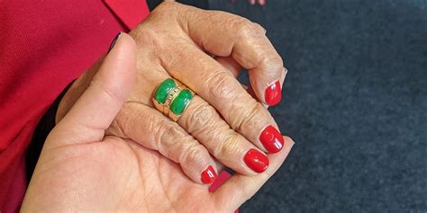 The Silent Trend - Sticky Bits by Lauren Yoshiko