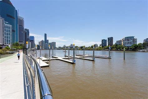 Brisbane City Botanic Gardens Riverwalk And River Hub Qld