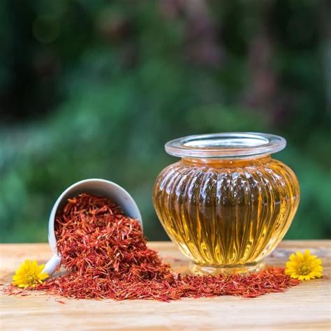 Safflower Oil - Vedas Foods