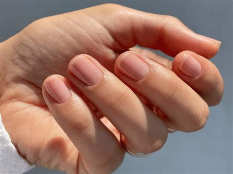 Naked manicure Το εύκολο mani που μπορείς να κάνεις στο σπίτι Like cy