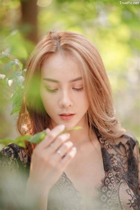 Thailand Sexy Model Soraya Upaiprom Black Lace Lingerie