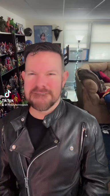 Tw Pornstars Gay Comic Geek Videos From Twitter Page