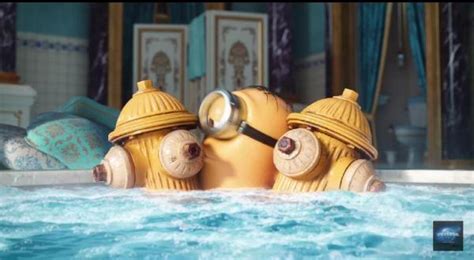 Cười chảy nước mắt xem Minions diện bikini khoe vòng ba cực bá đạo