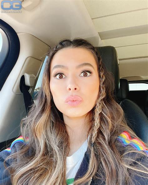 Miranda Cosgrove Nude Pictures Photos Playboy Naked Topless Fappening