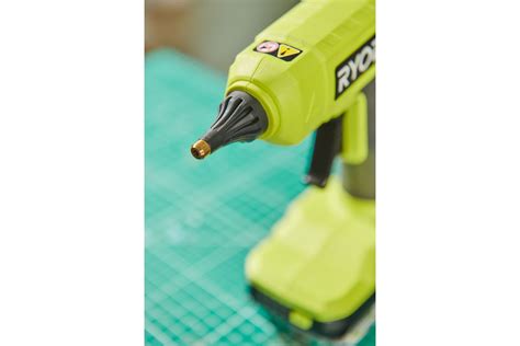 Клеевой пистолет Ryobi 18В RGLU18-0 5133005717 - выгодная цена, отзывы ...