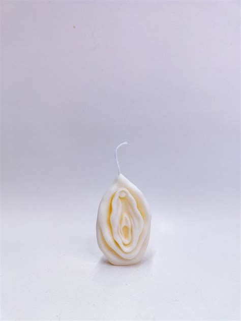 Vagina Kaars Yoni Kaars Kaars In De Vorm Van Een Vagina Vaginakaars Paper Bol