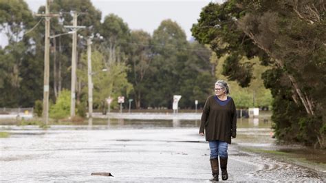 Weather Severe Rain Floods And Thunderstorms For Victoria Nsw Qld