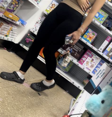 Slim Fit Latina Babe Spandex Leggings Yoga Pants Forum