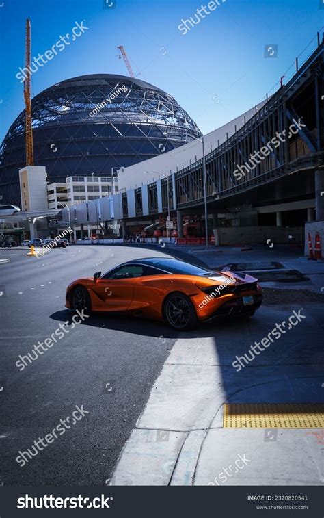 car pulling las vegas royalty  images stock  pictures