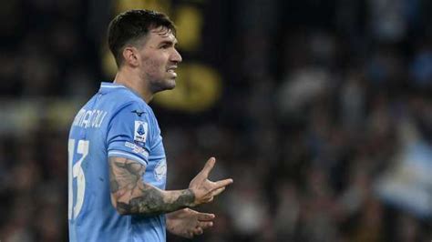 Lazio Infortunio In Amichevole Per Romagnoli Le Condizioni Del Difensore