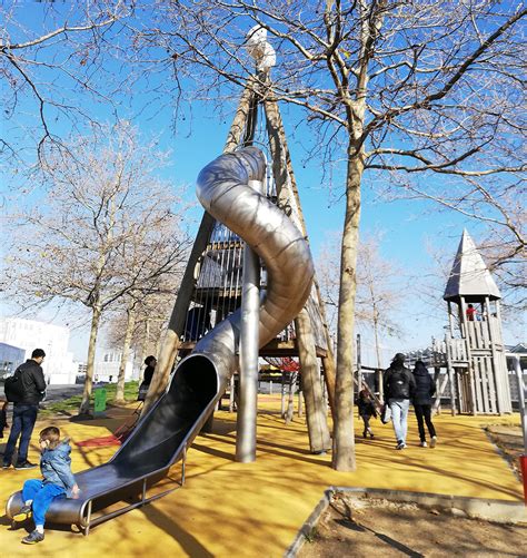 Los Mejores Parques Infantiles En Barcelona Para Disfrutar Con Ni Os