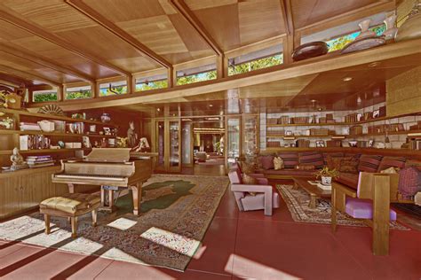 Photo 4 Of 10 In One Of Frank Lloyd Wrights Largest Homes Just Hit The