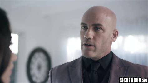 Sexy Brunette MILF Met Her Dark Side And She Liked It