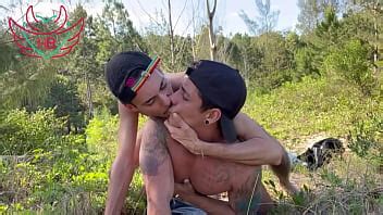 FOLLANDO CON UN EXTRAÑO EN EL BOSQUE XVIDEOS