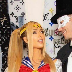 Paris Hilton Parishilton Nude Leaks OnlyFans Fapeza