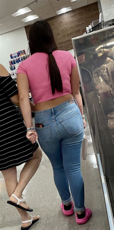 Latin Babe With A Rack Tight Jeans Forum