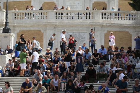 Riaperta Al Pubblico La Scalinata Di Piazza Di Spagna Dopo I Lavori Di