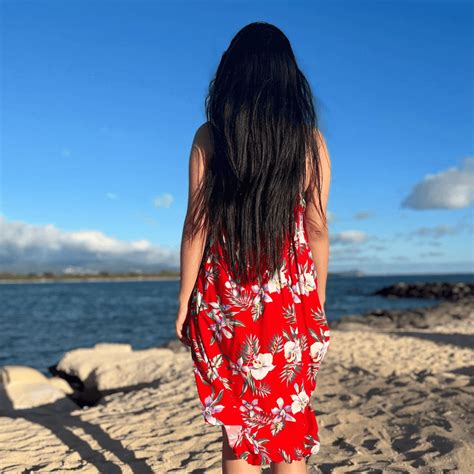 Women's Halter Dresses – Ninth Isle