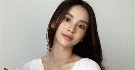 Hot mom Quỳnh Lương đáp trả thẳng thắn khi bị nói trẻ con nên bị chồng bỏ