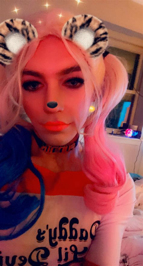 My Best Friend Likes Harley Quinn And Wants To Fuck Me Hope He Likes It Scrolller