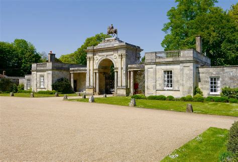 Wilton House W Ogrodach Hrabiego Pembroke In The Gardens Of Earl Of