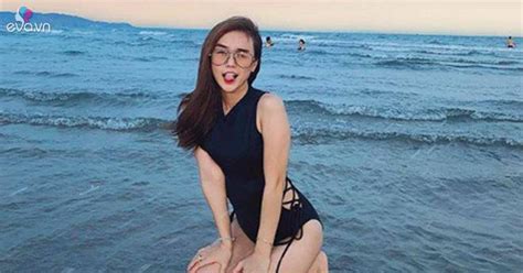 V Ca S Ho I L M T Tin Khoe D Ng Chu N Trong Bikini