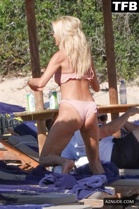 Victoria Silvstedt Sexy Seen Showcasing Her Hot Figure Wearing A Skimpy Red Bikini In Italy Aznude