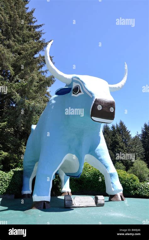 Babe The Blue Ox Statue By Paul Bunyan At Trees Of Mystery Klamath California USA Stock Photo