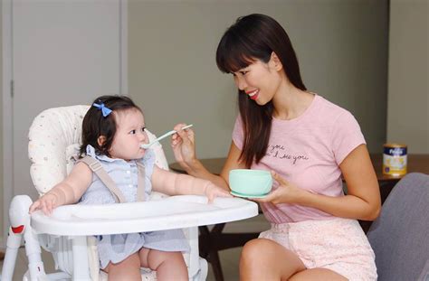 Style chăm con của hot mom Vbiz Số ít nhẹ nhàng kín đáo còn lại đa phần đều tranh thủ khoe