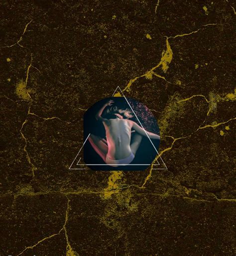 Geometri Triangel Nude On Behance