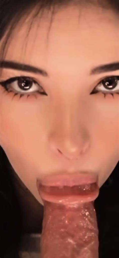 Lau Webcam Blowjob Dildo Nice Girl