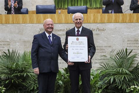 Sessão Solene para a Entrega de Titulo de Cidadão Paulistano ao