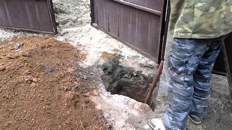 Как правильно установить столбы для ворот и калитки - 80 фото