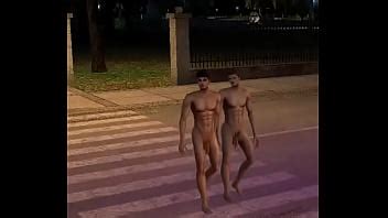 Nude Stroll Through Town Xnxx