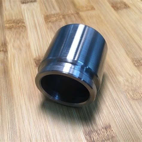 Поршень переднего суппорта Mitsubishi Pajero IV 3.0 - 1 шт, нержавейка ...