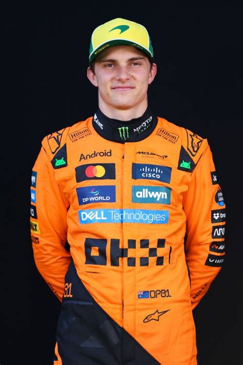 Oscar Piastri Net Worth & Girlfriend - Famous People Today