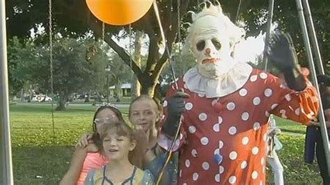 ‘wrinkles The Clown Is A Documentary About A Terrifying Clown For Hire