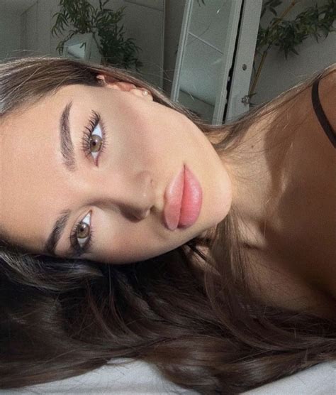 Pin Op S Brunette Haarkleur Oogmake Up Wimpers